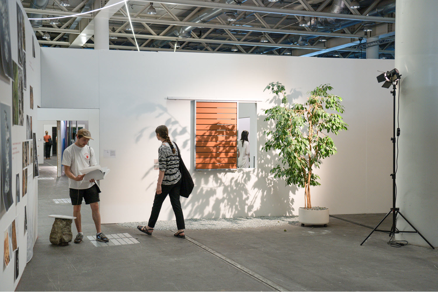 xhibition view (Philippe Fragnière, Léon Felix)